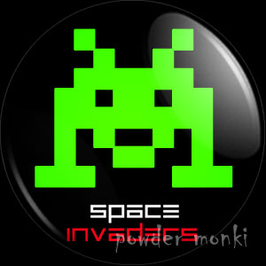 Space Invaders (Green) - Retro Gamer Badge/Magnet