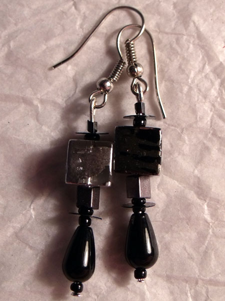 Black, Clear & Silver Glass Cube Earrings - Click Image to Close