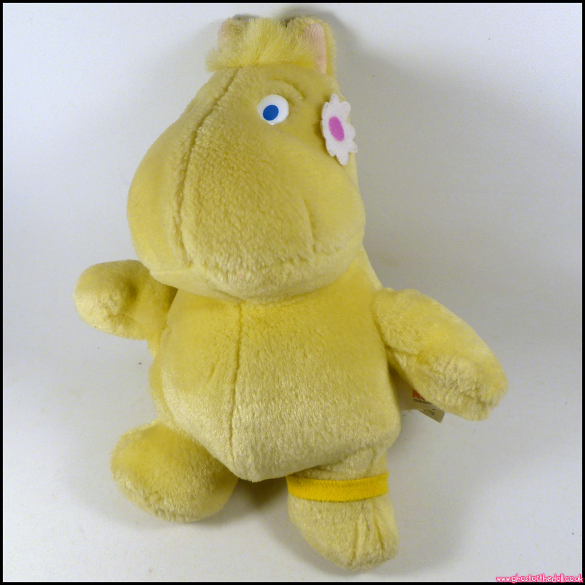 MOOMIN 9" Plush SHORK MAIDEN Plush Yellow Flower (Golden Bear 2000)